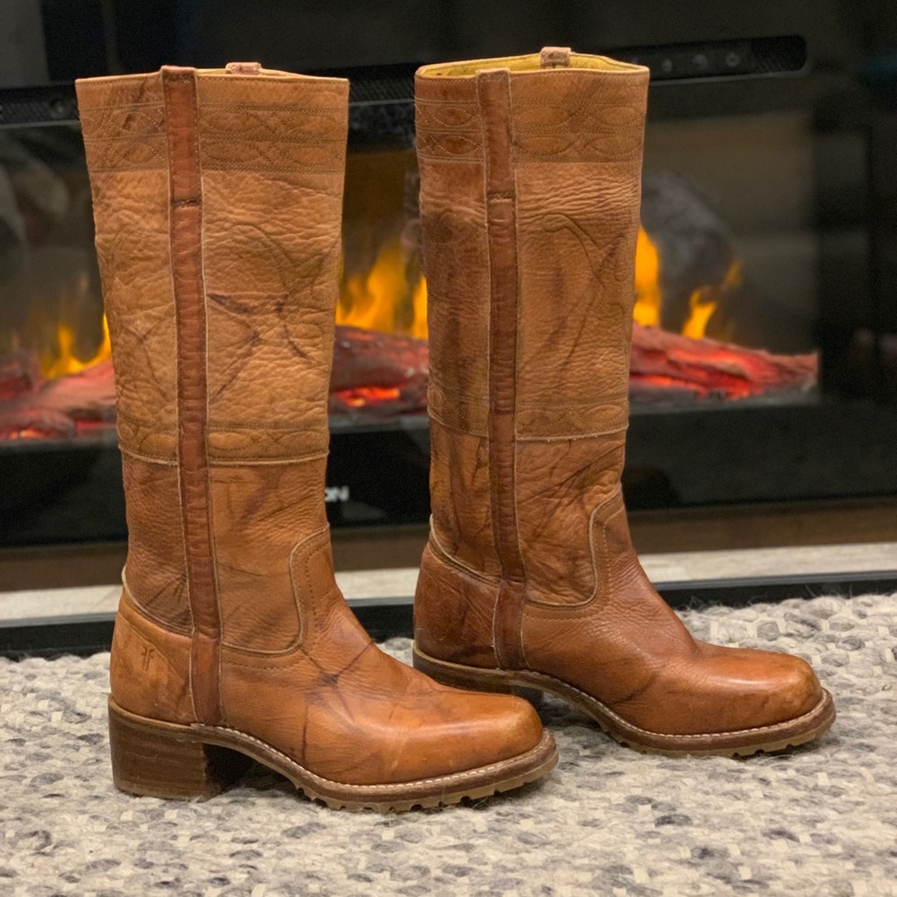 PRICE DROP!! Frye Campus Stitching Horse Boots